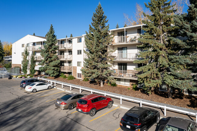 3420 50 St NW in Calgary, AB - Building Photo - Building Photo