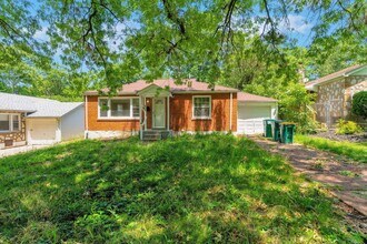 8135 Bloom Dr in St. Louis, MO - Building Photo - Building Photo