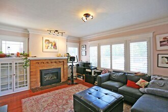 38 S Delaware St in San Mateo, CA - Building Photo - Building Photo