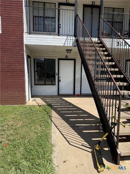 203 W Mary Jane Dr in Killeen, TX - Building Photo