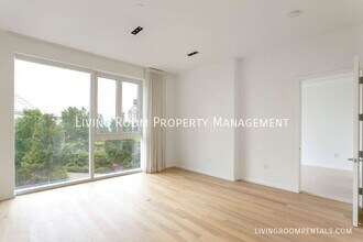 1275 NW 10th Ave in Portland, OR - Building Photo - Building Photo