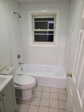 19 Glen St in Boston, MA - Foto de edificio - Building Photo