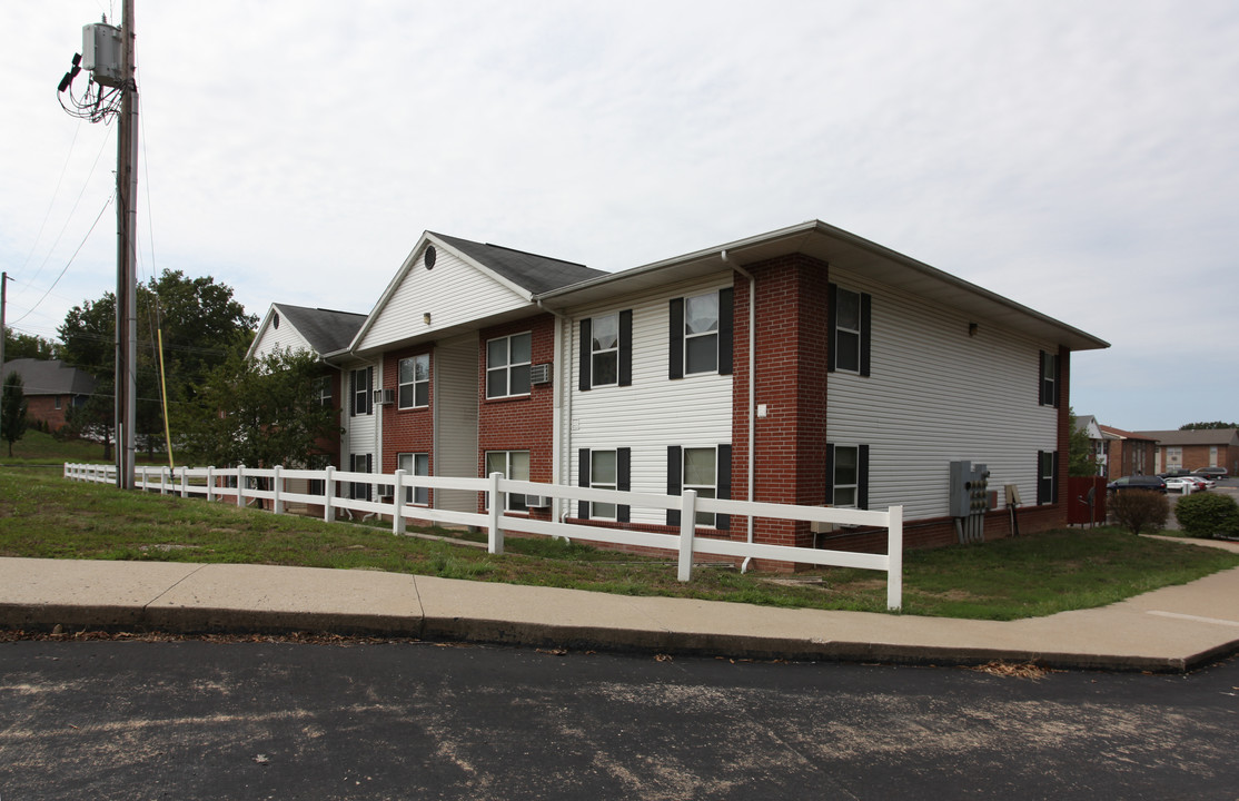 Warrensburg Heights Apartments in Warrensburg, MO - Building Photo