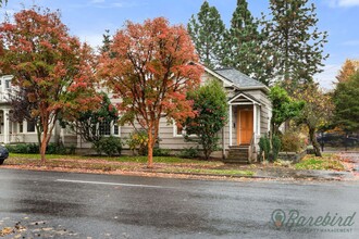 1802 SE Morrison St in Portland, OR - Building Photo - Building Photo