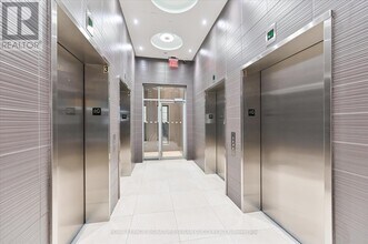 500 Sherbourne St in Toronto, ON - Building Photo - Building Photo