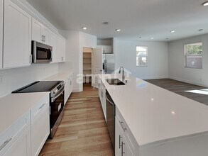 5824 Fly Fisher St in Las Vegas, NV - Building Photo - Building Photo