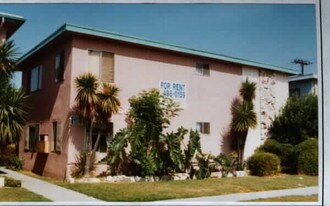 4685 Bellflower Blvd Apartments