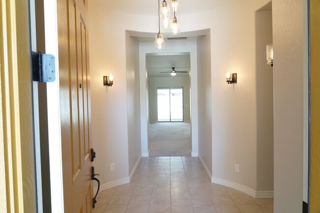 10274 W Fetlock Trail in Peoria, AZ - Building Photo - Building Photo