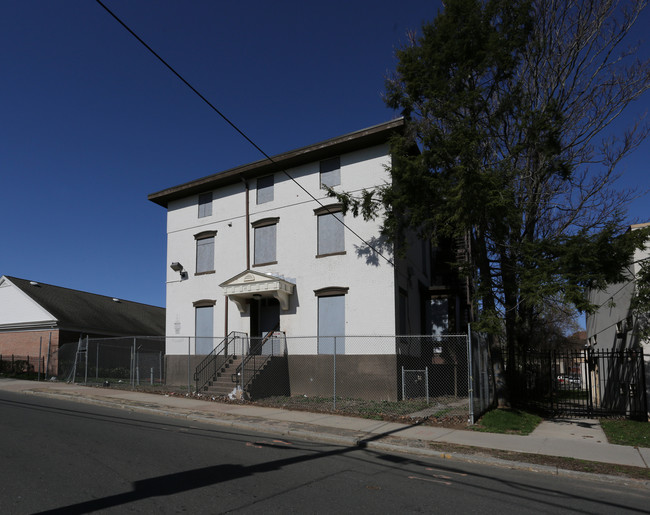 39 Wadsworth St in Hartford, CT - Building Photo - Building Photo