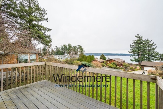 property at 1281 Polnell Shores Dr