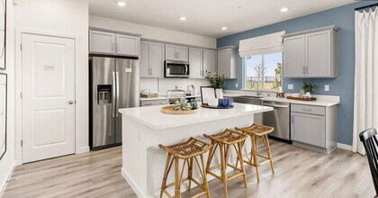 7016 Vail Rnch Rd in Roseville, CA - Building Photo - Building Photo