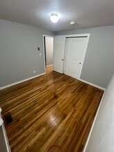 7012 Cherry Ln SW, Unit 1 in Tacoma, WA - Building Photo - Building Photo
