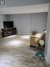 900 Juniper St in Oshawa, ON - Building Photo - Building Photo