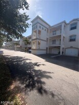 17100 Terraverde Cir in Ft. Myers, FL - Building Photo