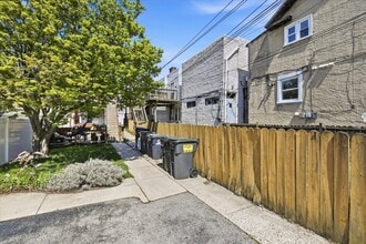 4 Gay St, Unit B in Phoenixville, PA - Building Photo - Building Photo