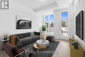 8 Turtle Island Rd in Toronto, ON - Building Photo - Building Photo