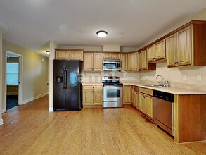 3209 Royal Deeside Ct in Zebulon, NC - Foto de edificio - Building Photo