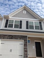3826 Yorkshire Pl in Sherrills Ford, NC - Building Photo