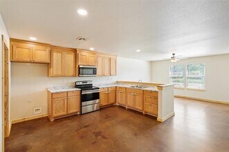 13001 Owen Ln in Thackerville, OK - Building Photo - Building Photo