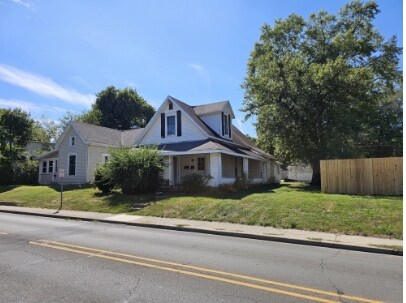 615 Madison Ave in Anderson, IN - Building Photo