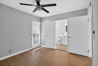 533 E 11th St in Long Beach, CA - Building Photo - Building Photo