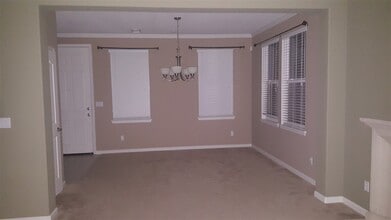 165 W Santa Barbara Way in Mountain House, CA - Building Photo - Building Photo