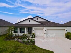 2217 Citrus Breeze Dr in Bradenton, FL - Building Photo