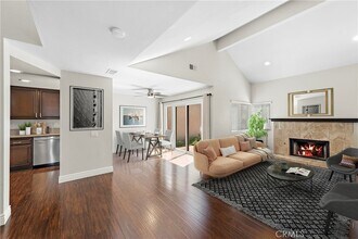 24645 Sutton Ln in Laguna Niguel, CA - Foto de edificio - Building Photo