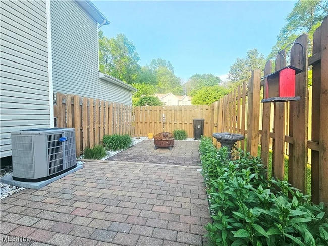3204 Deer Trail in Cortland, OH - Building Photo - Building Photo