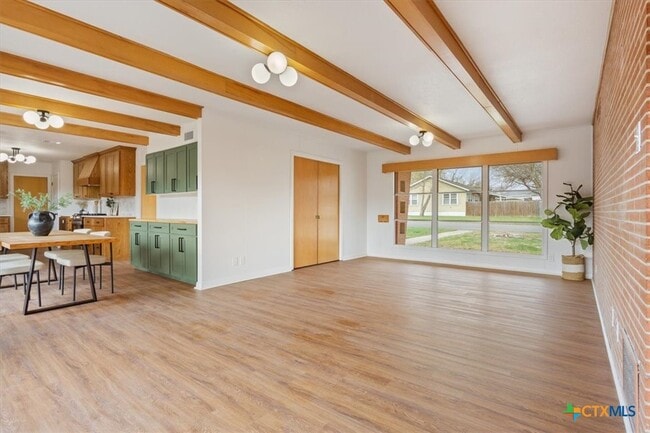 property at 2305 N 15th St