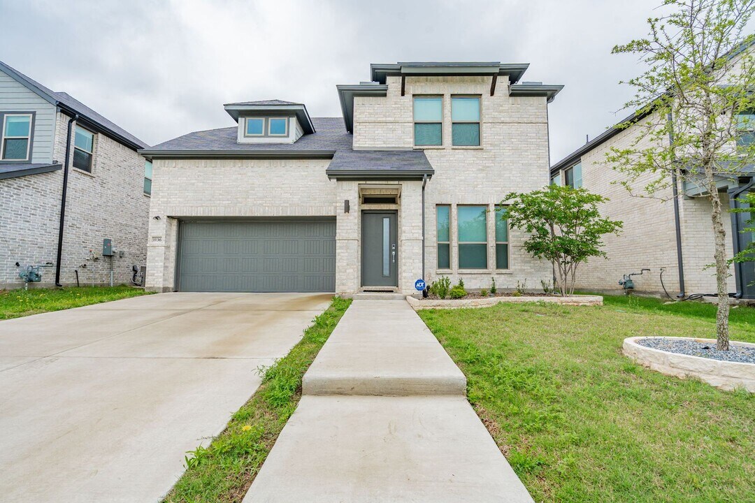 1136 Blue Ridge Pl in Royse City, TX - Building Photo