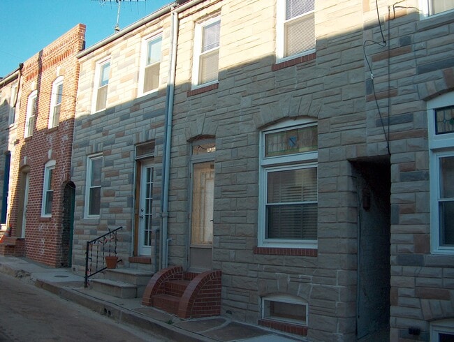 property at 515 S Madeira St