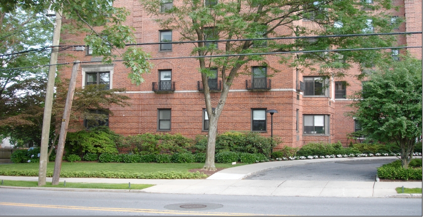 Harbor View in Greenwich, CT - Building Photo