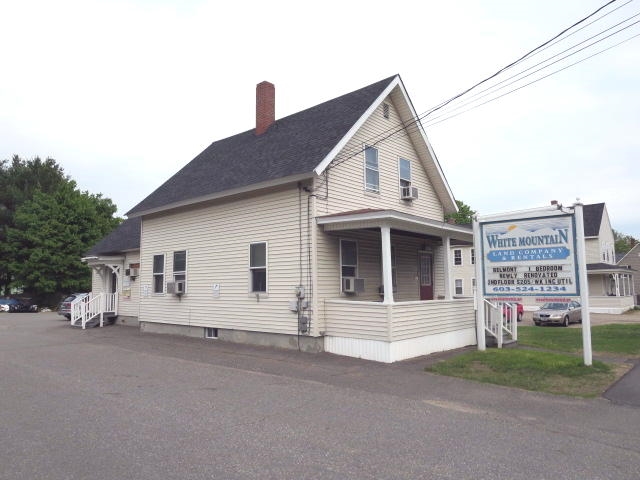 218 S Main St in Laconia, NH - Foto de edificio