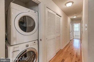 2400 W Thompson St in Philadelphia, PA - Building Photo - Building Photo