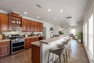 289 Heatherwood Dr in Driftwood, TX - Building Photo - Building Photo