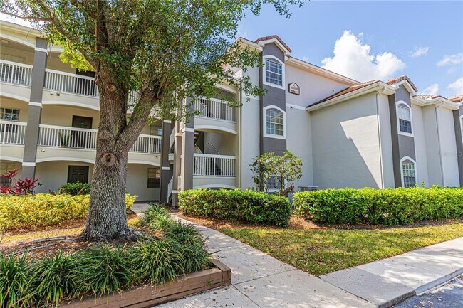 13917 Fairway Island Dr in Orlando, FL - Building Photo - Building Photo