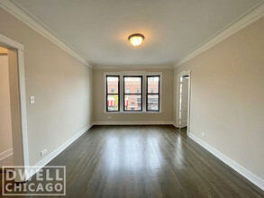 2642 N Milwaukee Ave, Unit #2- 2 Bed in Chicago, IL - Foto de edificio - Building Photo