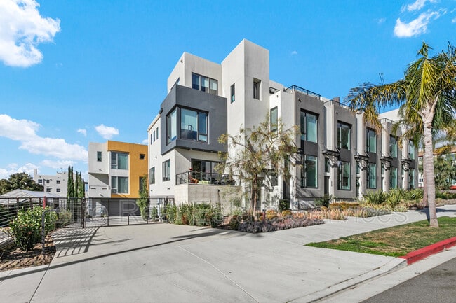 property at 2065 5th Ave