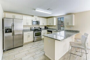 1578 NE 110th St in Miami, FL - Building Photo