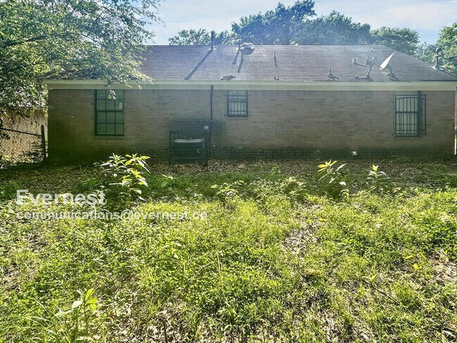 3582 Kensett Dr in Memphis, TN - Building Photo - Building Photo