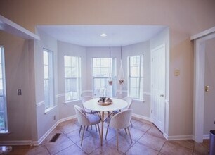 1104 Crestfield Dr in Nashville, TN - Building Photo - Building Photo