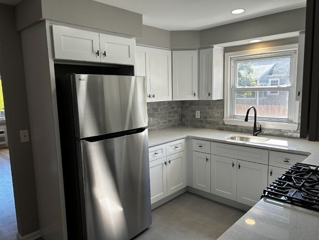 209 1st Ave in Linden, NJ - Building Photo - Building Photo