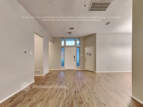 4133 Scotland Dr in Grand Prairie, TX - Foto de edificio - Building Photo