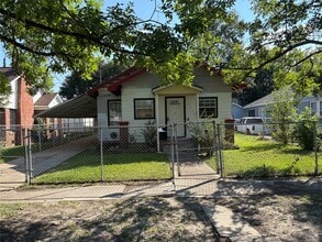 5234 Claremont St in Houston, TX - Building Photo - Building Photo