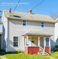 1631 Bryan Ave SW in Canton, OH - Building Photo