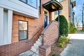608 Garden District Dr in Charlotte, NC - Building Photo - Building Photo