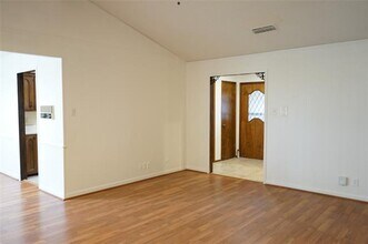 3905 Glenbrook Dr in Arlington, TX - Building Photo - Building Photo