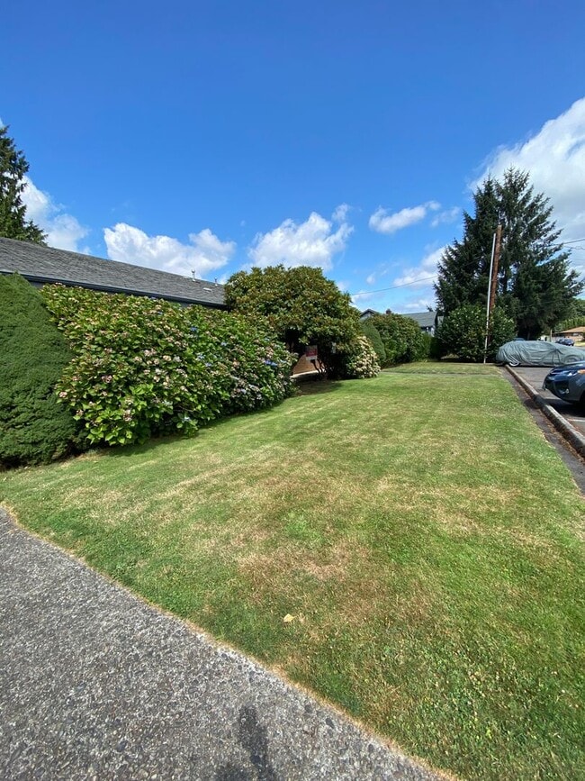 609 Shattuck Ave S in Renton, WA - Building Photo - Building Photo