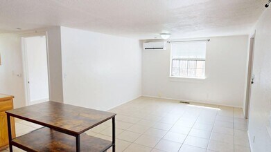 702 Columbia St-Unit -B in Santa Fe, NM - Building Photo - Building Photo